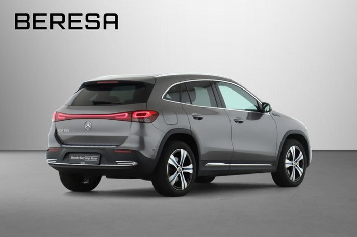 Mercedes-Benz EQA 250 Progressive Pano MBUX Kamera