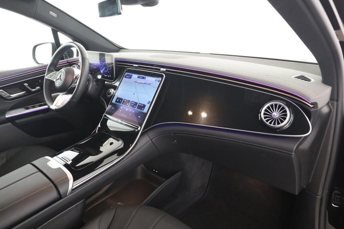 Mercedes-Benz EQE 300 SUV Electric Art Pano AHK Distronic 360