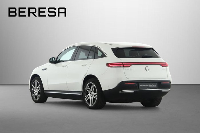 Mercedes-Benz EQC 400 4M HUD Schiebedach Distronic 360°