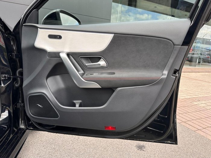 Mercedes-Benz A 35 AMG 4M Limousine Standhz Pano AHK Burmester