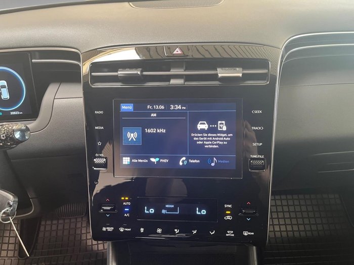 Hyundai Tucson 1.6 T-GDI PHEV Basis 4WD Volldigital AUT