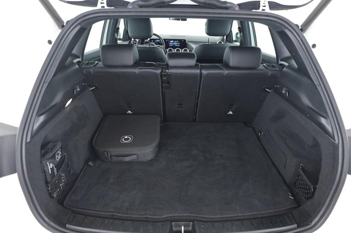 Mercedes-Benz EQA 250 Progressive MBUX SHZ LED el.Heck Kamera