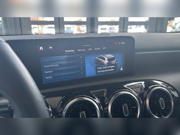 Mercedes-Benz A 180 Progressive LED Winter Metallic 360 Grad