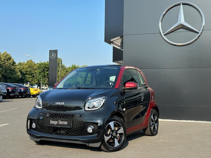 Smart fortwo EQ passion Pano LED Kamera *tridion red*