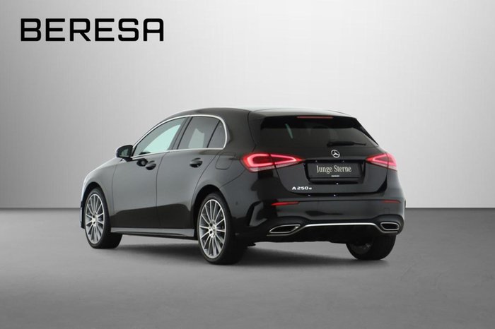 Mercedes-Benz A 250 e AMG MBUX Kamera Einparkhilfe