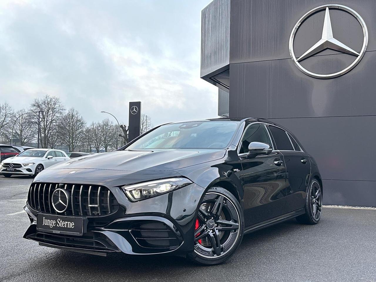 Mercedes-Benz A 45 AMG S 4M+ Pano Distronic Leder AHK 19 Zoll