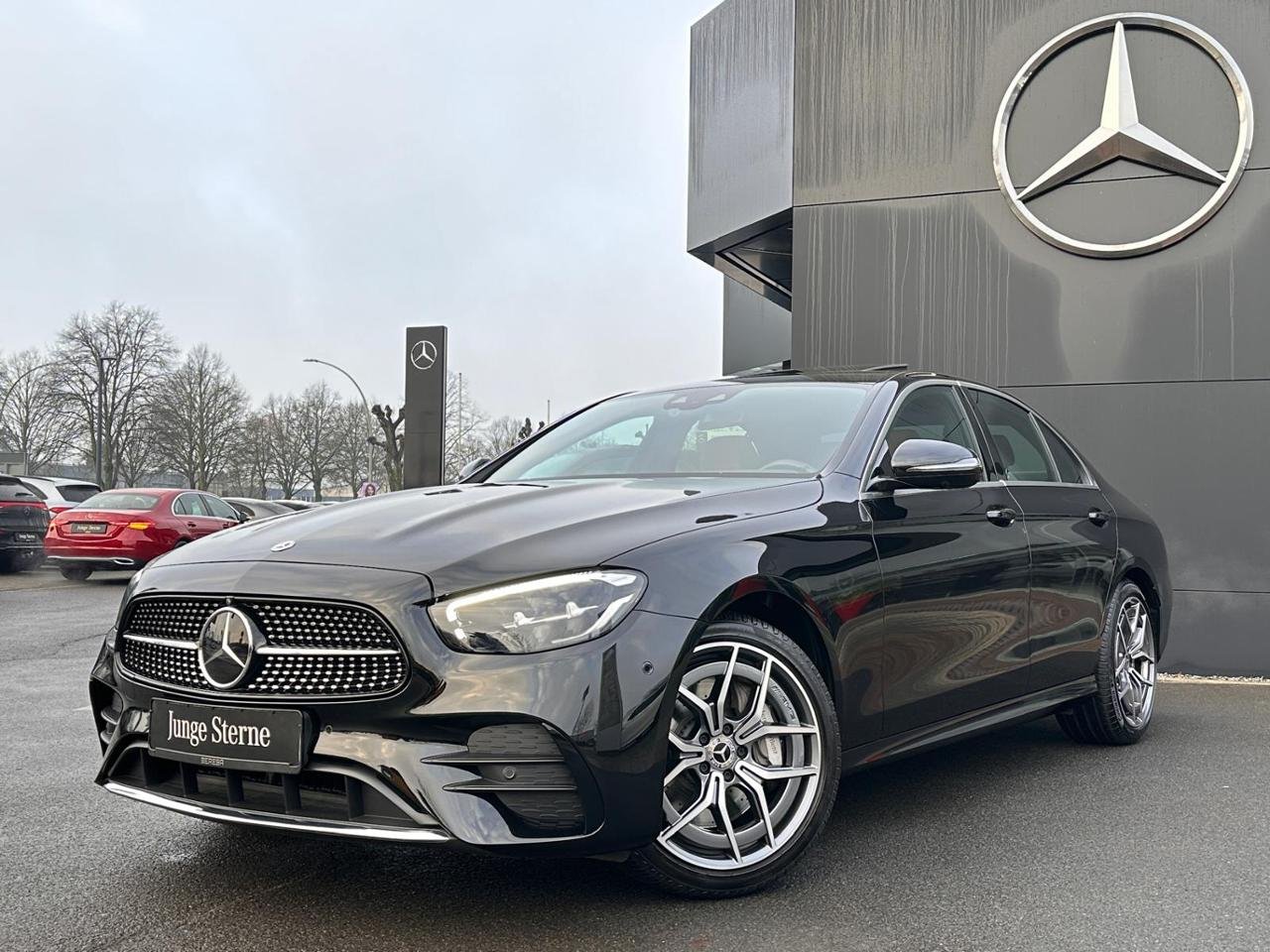 Mercedes-Benz E 450 4M AMG Distronic SHD Leder braun 360