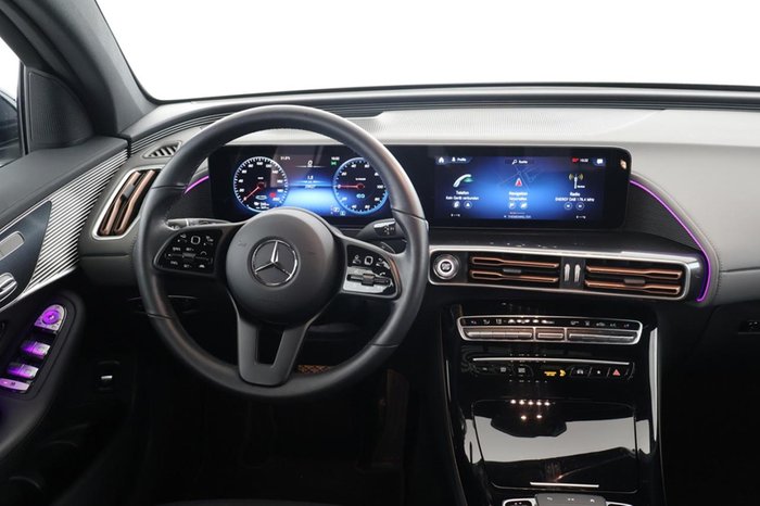 Mercedes-Benz EQC 400 4M HUD Schiebedach Distronic 360°