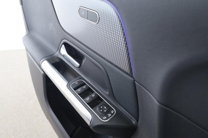 Mercedes-Benz EQA 250 Progressive MBUX SHZ LED el.Heck Kamera