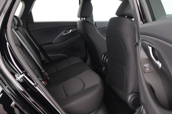 Hyundai i30 CW (MY25) 1.5 T-GDI 48V Advantage*DCT* i30 cw (MY25) 1.5 T-GDI ADVANTAGE