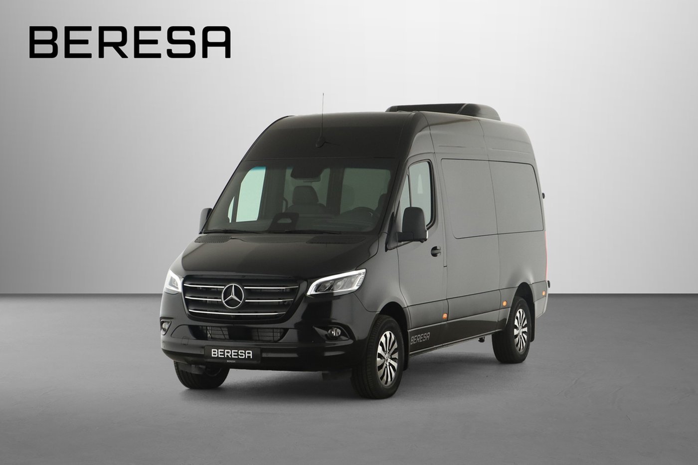 Mercedes-Benz Sprinter 319 CDI Tourer Standard Hoch Distronic