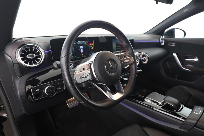 Mercedes-Benz CLA 180 SB AMG Kamera MBUX Navi AUT LED SHZ LMF