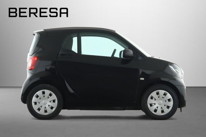 Smart fortwo EQ Schnelllader 22 kW USB Bluetooth