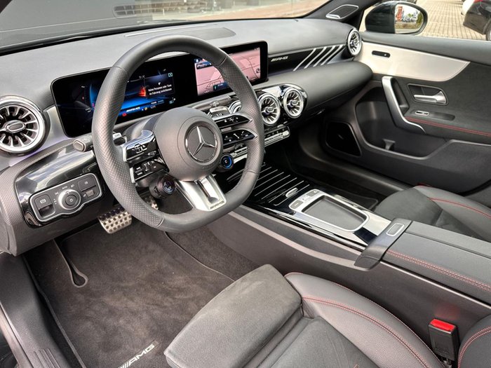 Mercedes-Benz A 35 AMG 4M Limousine Standhz Pano AHK Burmester