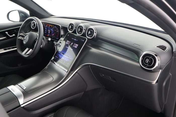 Mercedes-Benz GLC 300 4M Coupé AMG Pano AHK Leder 20 Zoll 360