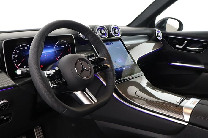 Mercedes-Benz GLC 220 d 4M AMG Pano AHK Distronic Kamera