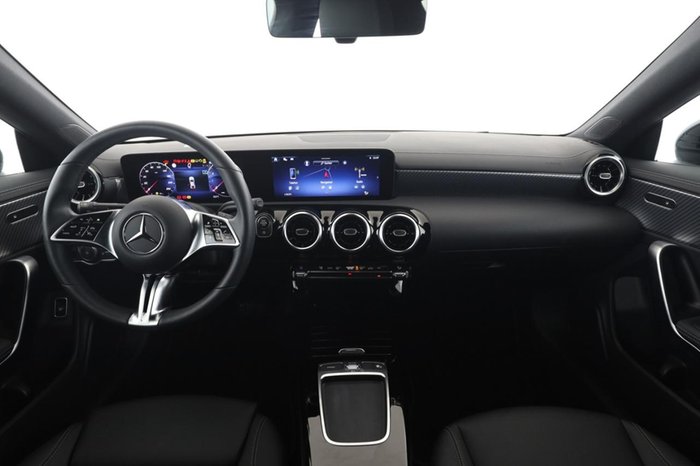 Mercedes-Benz CLA 180 Night Progressive LED Kamera Winter-P.