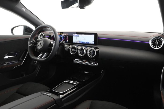 Mercedes-Benz CLA 180 SB AMG Kamera MBUX Navi AUT AHK LED SHZ