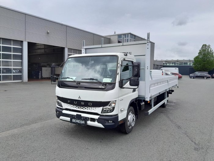 FUSO Canter Pritsche 7C18