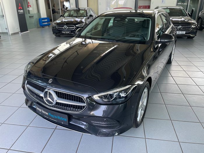 Mercedes-Benz C 300 e T Avantgarde Pano.-Dach AHK Ambiente 360