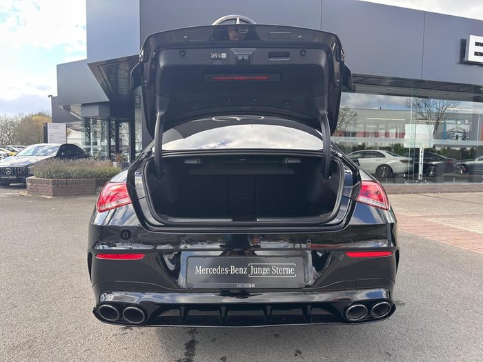 Mercedes-Benz CLA 45 AMG S 4M+ Perf. Sitze Aero Drivers Pano