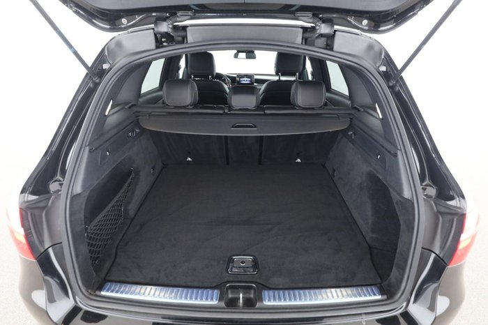 Mercedes-Benz GLC 250 4M AMG Night MBUX SHZ Navi LED el.Heck