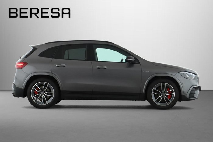 Mercedes-Benz GLA 35 AMG 4M Night Perf. Sitze Pano Multibeam