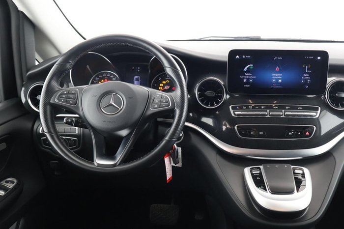 Mercedes-Benz V 300 d Lang Distronic AUT LED Navi SHZ AHK PDC
