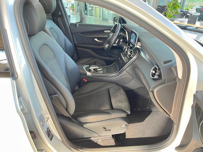 Mercedes-Benz GLC 250 4M AMG Night Pano MBUX SHZ Navi LED AUT