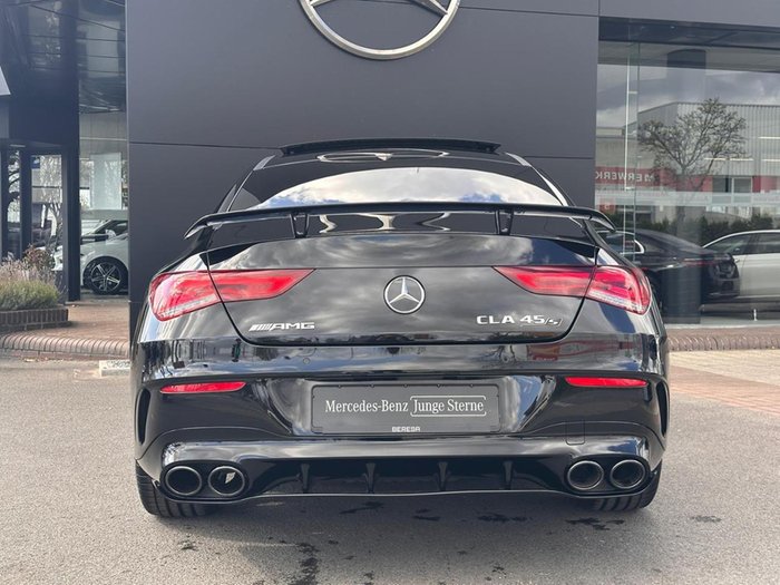 Mercedes-Benz CLA 45 AMG S 4M+ Perf. Sitze Aero Drivers Pano