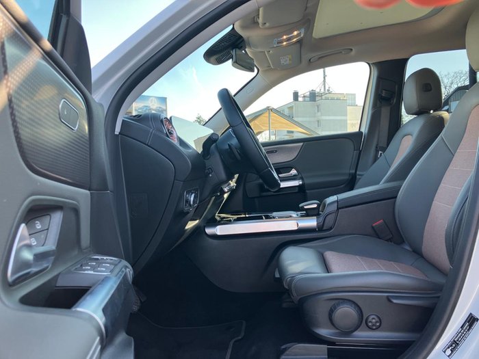 Mercedes-Benz EQB 350 4M Electric Art Pano 19 Zoll Lenkradhz