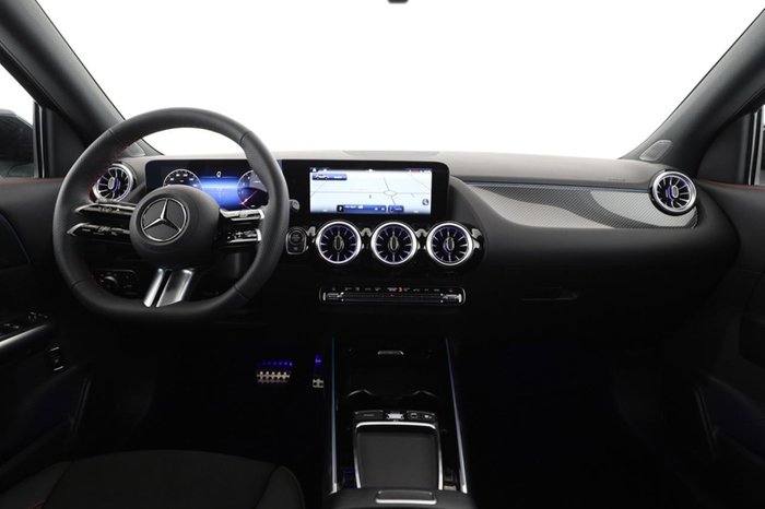Mercedes-Benz GLA 180 AMG Distronic Kamera MBUX Navi AUT AHK