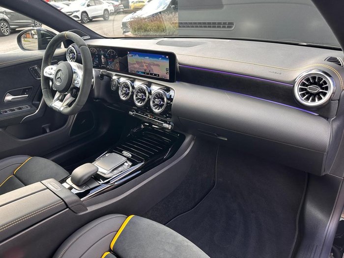 Mercedes-Benz CLA 45 AMG S 4M+ Perf. Sitze Aero Drivers Pano