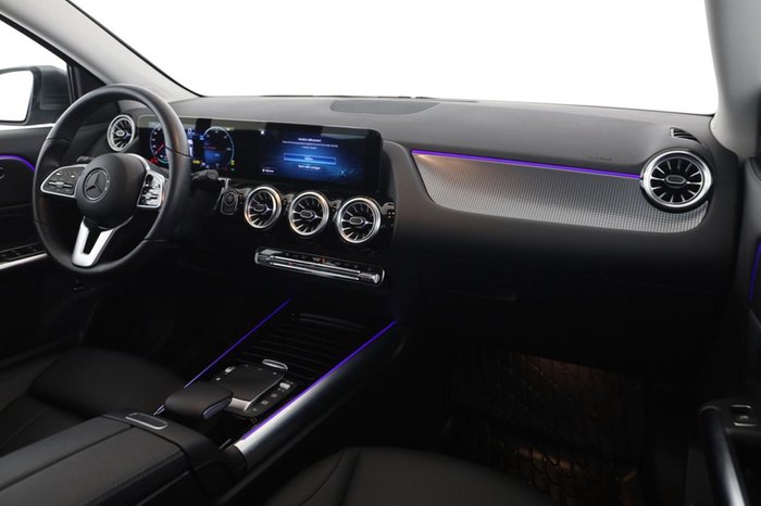 Mercedes-Benz EQA 250 Progressive Distronic MBUX SHZ LED LMF
