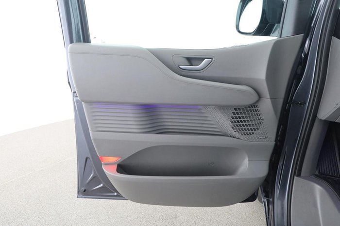 Hyundai STARIA 2.2 CRDi Signature 4WD (7-Sitzer) Pano