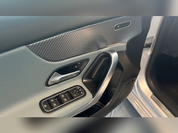 Mercedes-Benz A 180 Progressive LED Winter Metallic 360 Grad