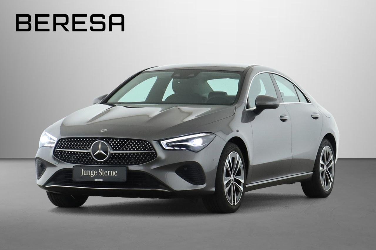 Mercedes-Benz CLA 180 Facelift Progressive Distronic Pano