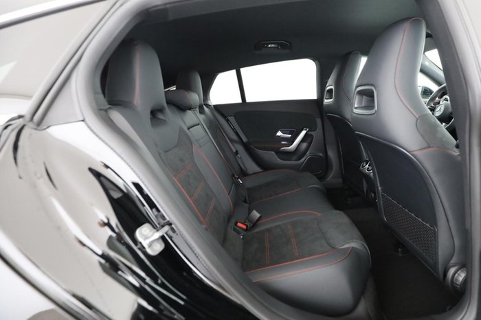 Mercedes-Benz CLA 180 SB AMG Kamera MBUX Navi AUT AHK LED SHZ
