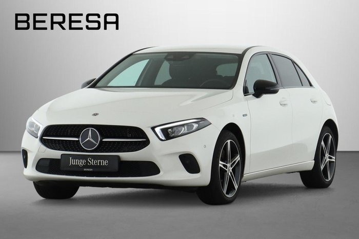 Mercedes-Benz A 250 e Progressive Night Kamera MBUX Navi AUT