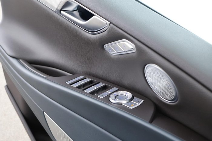 Genesis G80 Luxury Electrified 4WD Volldigital Memory