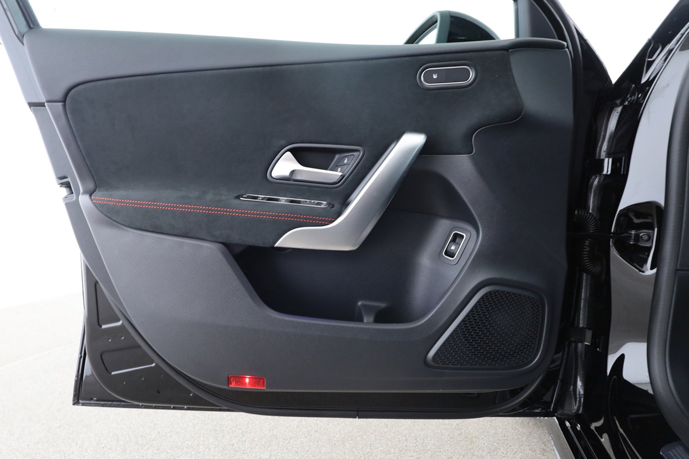 Mercedes-Benz A 250 e AMG Night Kamera MBUX Navi AUT LED SHZ