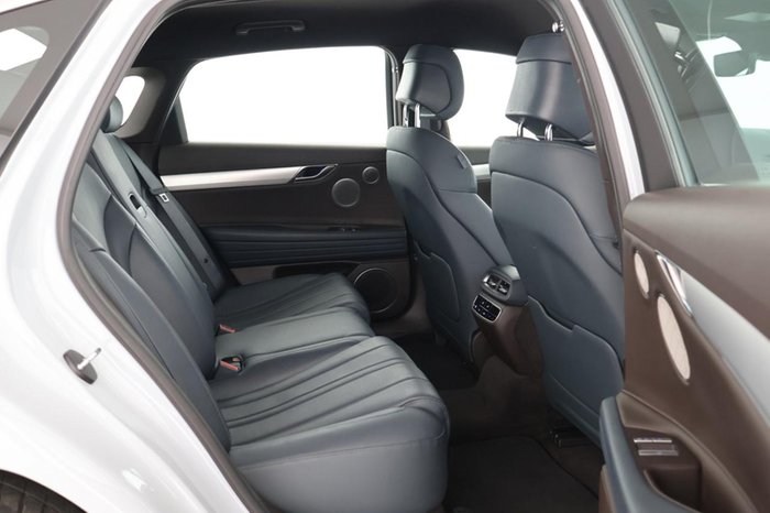 Genesis G80 Luxury Electrified 4WD Volldigital Memory