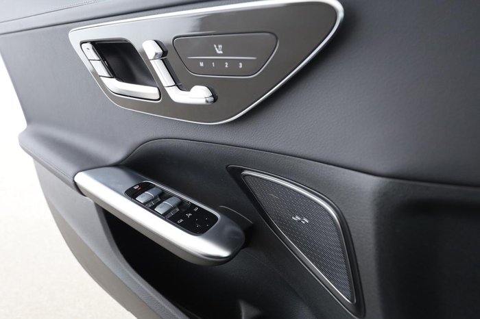 Mercedes-Benz C 180 T AMG Distronic Memory MBUX Navi AUT 360