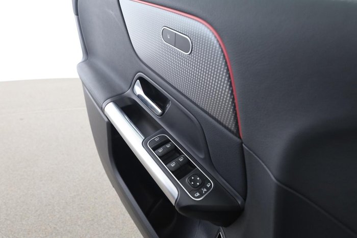 Mercedes-Benz EQA 250 Progressive MBUX SHZ LED el.Heck Kamera