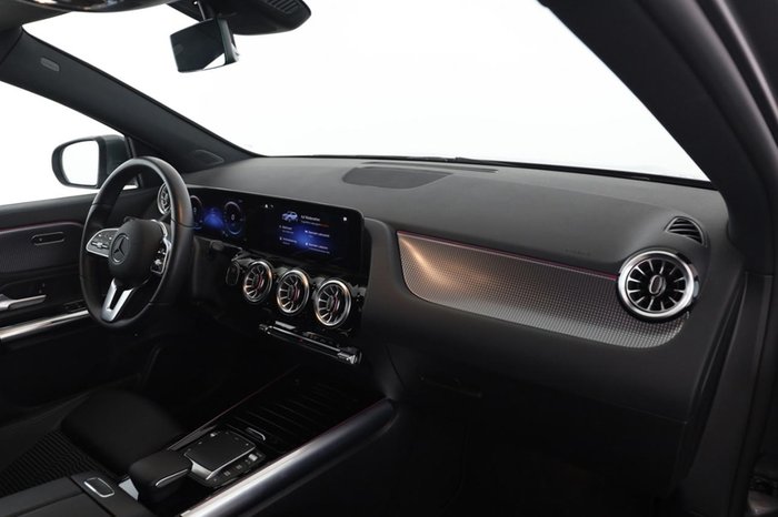 Mercedes-Benz EQA 250 Progressive Pano MBUX Kamera