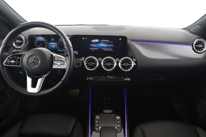 Mercedes-Benz EQA 250 Progressive MBUX SHZ LED el.Heck Kamera