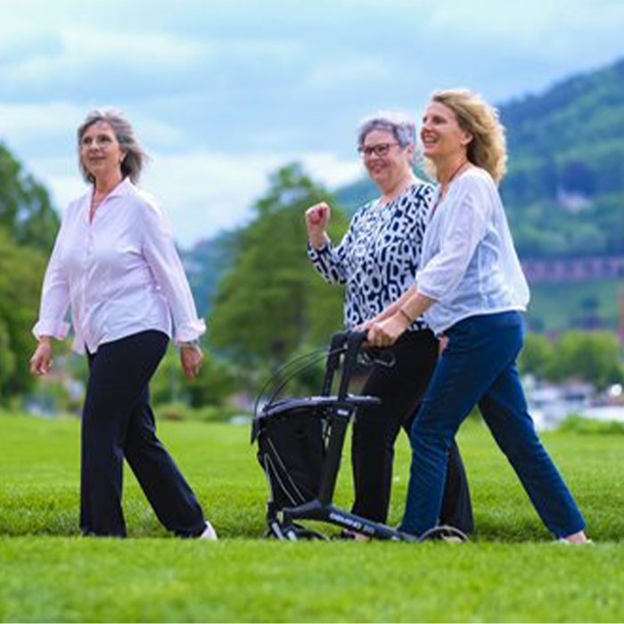 Gallery Image of Carbon Rollator GEMINO 30 Ultraleicht Falt Klick