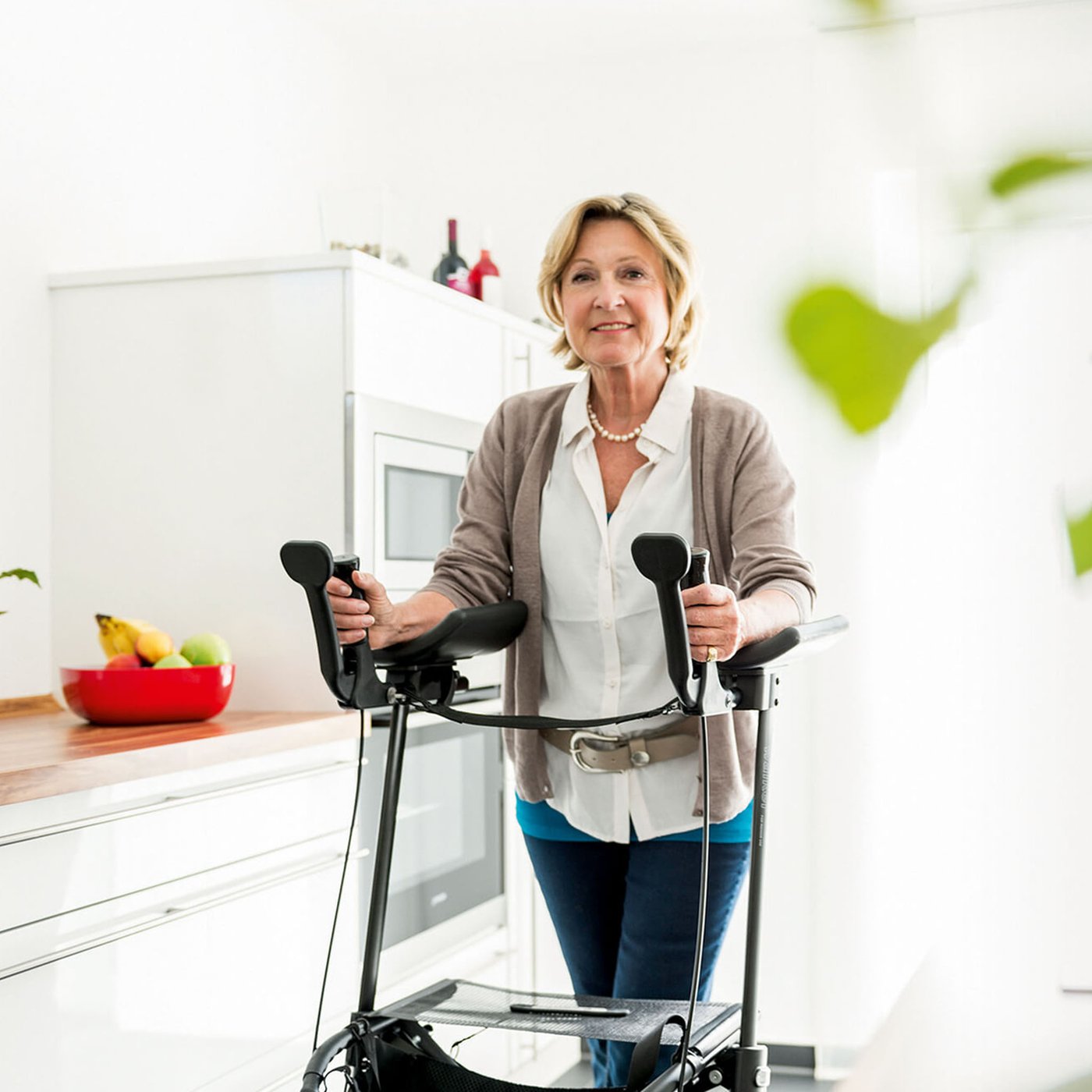 Gallery Image of Rollator GEMINO 30 Walker mit verstellbaren Unterarmstützen