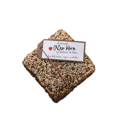 Bild von Der Mann Nurkorn Brot