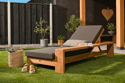 Teak_Ligstoel_Danau